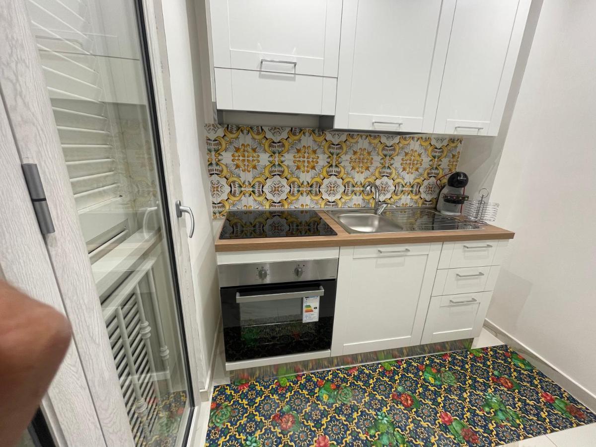 Partenope&Ulisse House Napoli Екстериор снимка